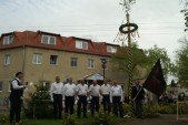 both_sie_die_ersten_maiburschen_2010-05-01.jpg